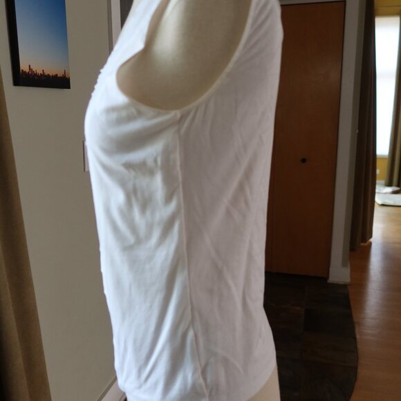 Akris square neck pleated fitted sleeveless top/tank size US 6/FR 38 white $350 - Picture 8 of 15